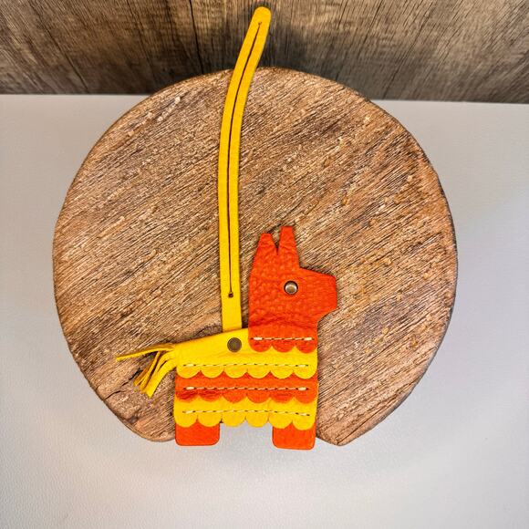 Portland Leather Pinata Tassel KOI Pinata Bag Charm Llama NEW FAST SHIP - Picture 3 of 5